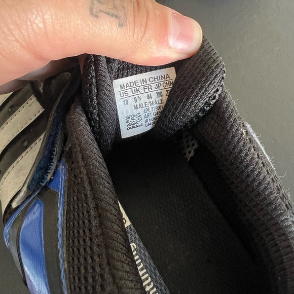 Adidas Powerlift Size 10 - Picture 2 of 4